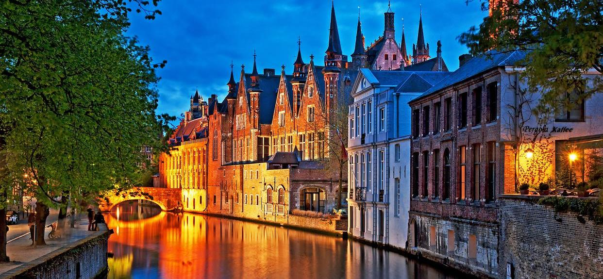 CRUCEROS HOLANDA CRUCEROS PAISES BAJOS CRUCEROS BELGICA CRUCEROS RHIN BRUJAS #CrucerosFluviales #CruceroPaisesBajos #Netherlands #Belgium #Bruges
